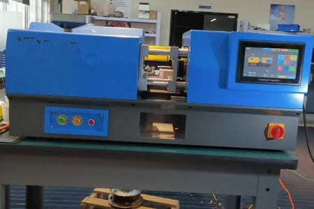 微型注塑機(jī)的價(jià)格范圍,幾萬元到數(shù)十萬元!