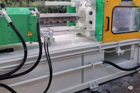 大型二板注塑機導軌腐蝕了如何修復？